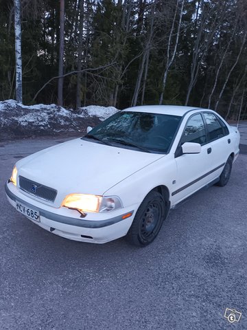 Volvo S40, kuva 1