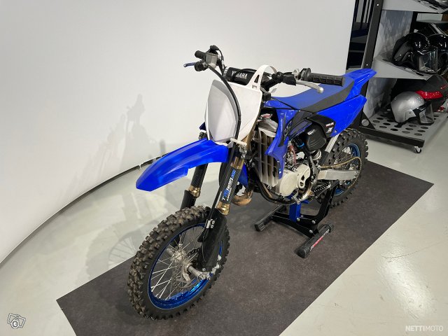 Yamaha YZ 4