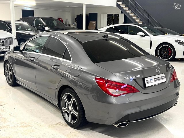 Mercedes-Benz CLA 3