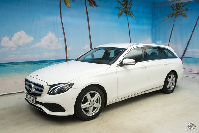 Mercedes-Benz E, kuva 1