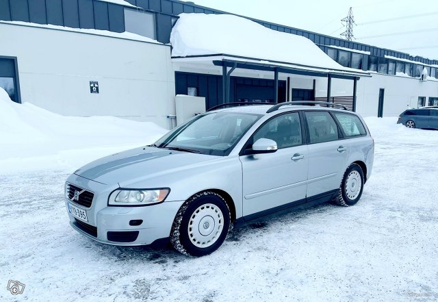 Volvo V50