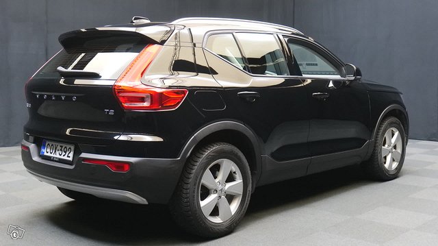 Volvo XC40 4