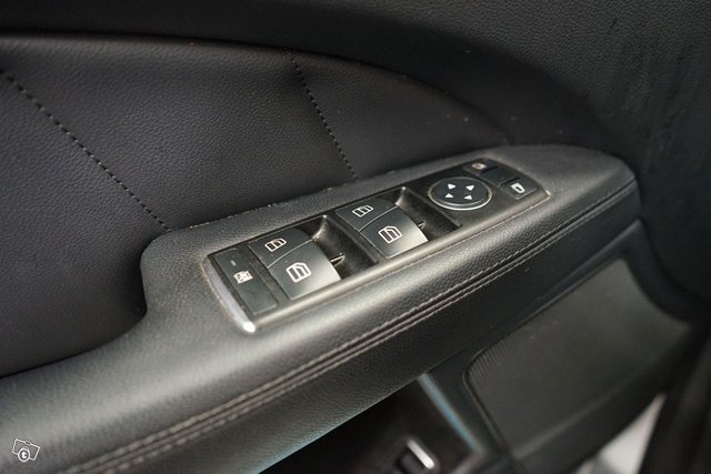 Mercedes-Benz CLS 16