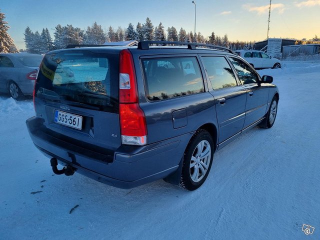 Volvo V70 5