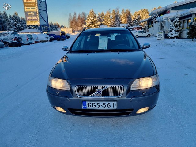 Volvo V70 13