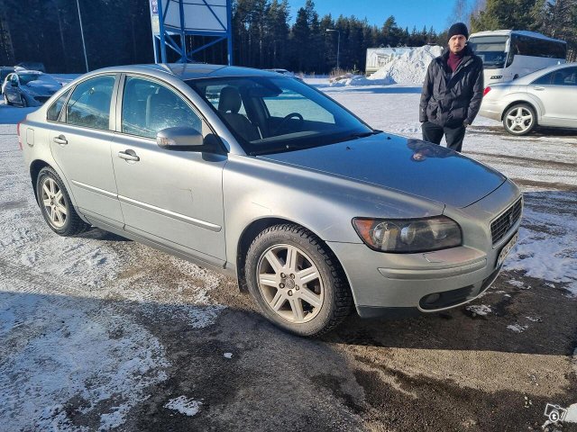 Volvo S40
