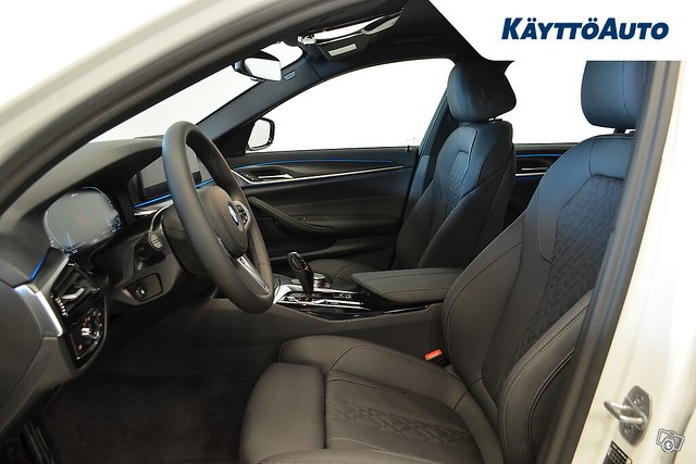 BMW 530 8