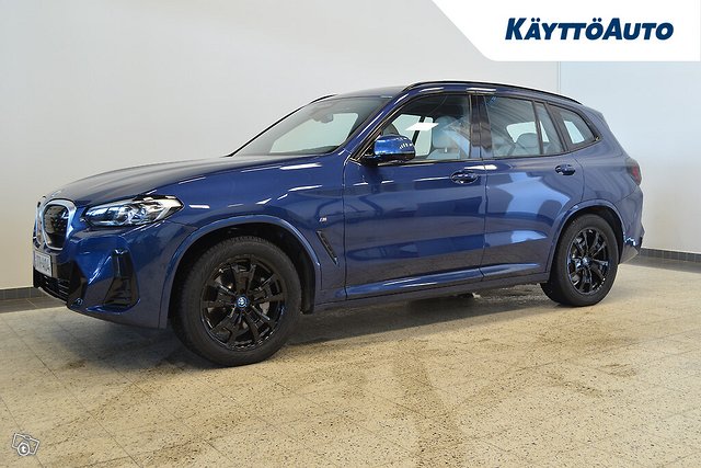 BMW IX3 2