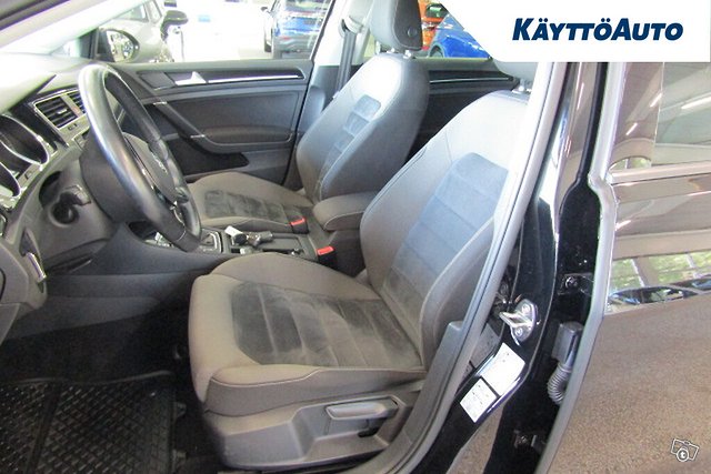 VOLKSWAGEN GOLF 13