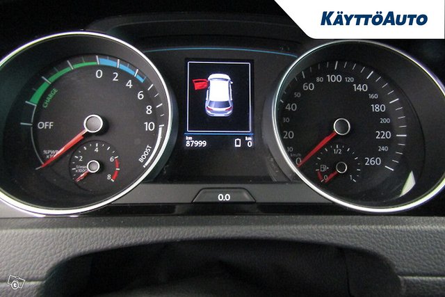 VOLKSWAGEN Golf 10