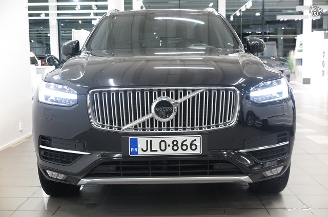VOLVO XC90 3