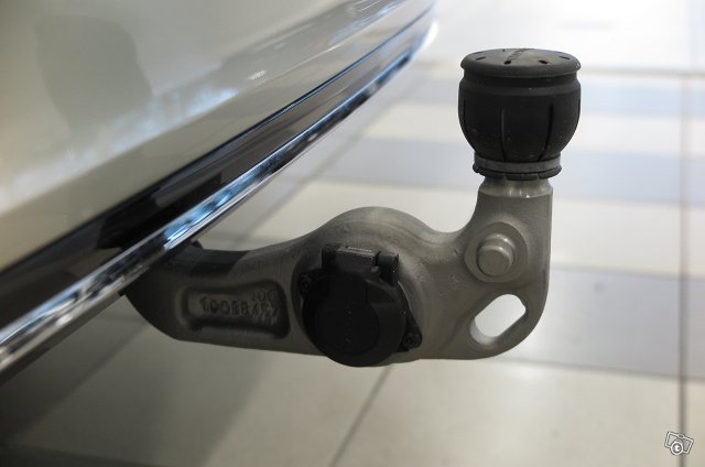 VOLVO V90 7
