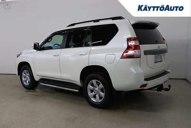 TOYOTA Land Cruiser 4