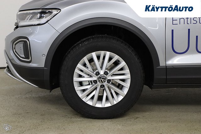 Volkswagen T-Roc 6