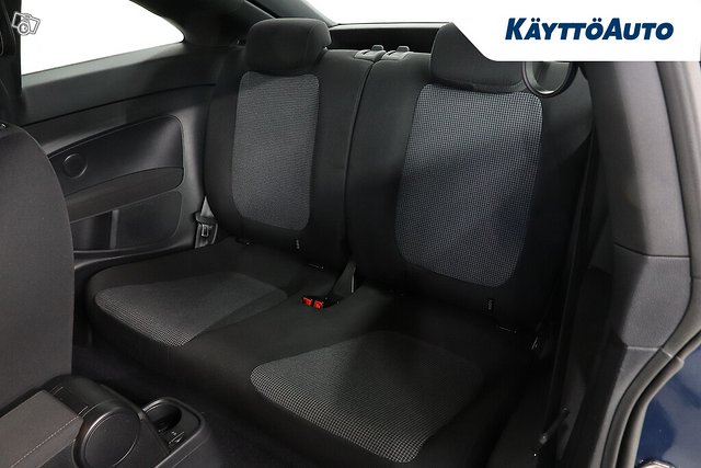 VOLKSWAGEN Beetle 9