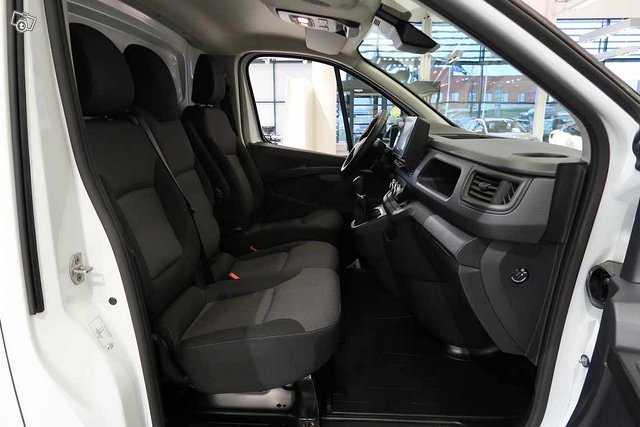 RENAULT Trafic 11
