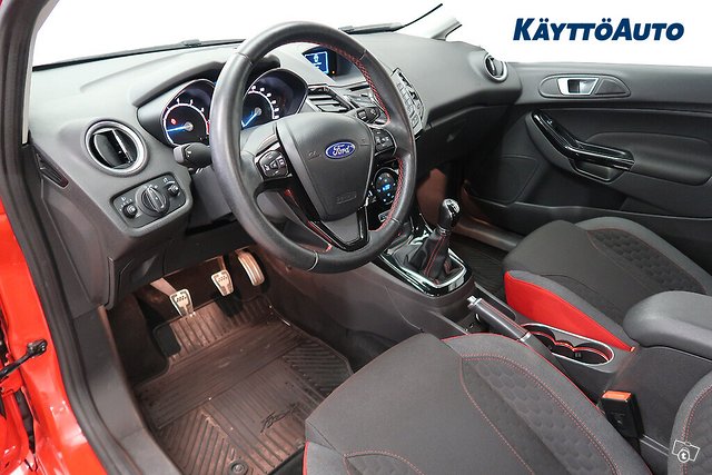 FORD Fiesta 12