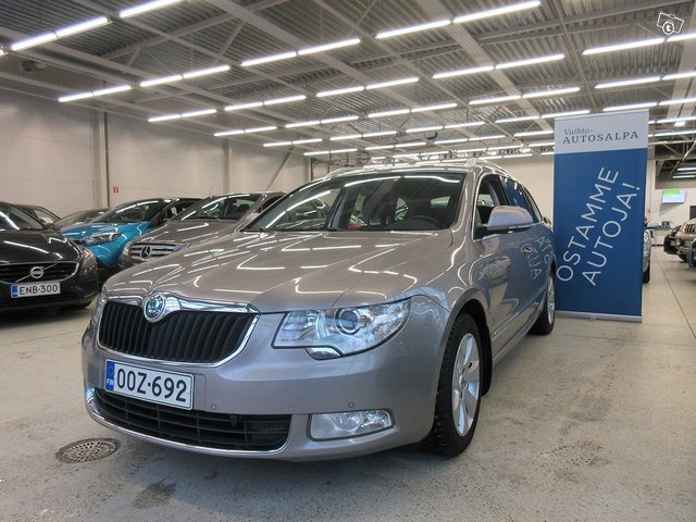 SKODA Superb 2