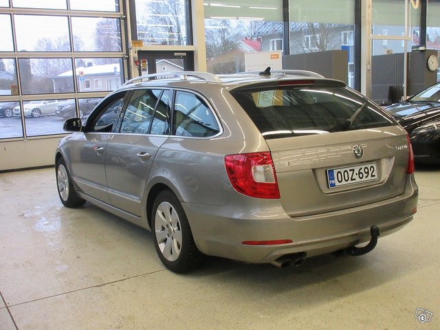 SKODA Superb 3