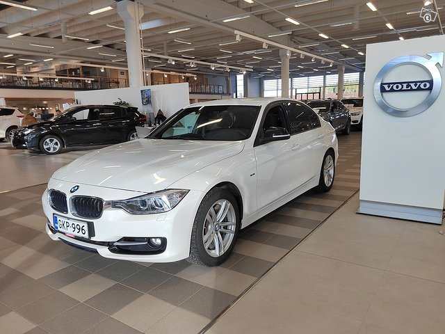 BMW 320