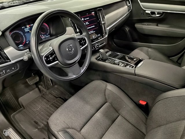 VOLVO V90 4