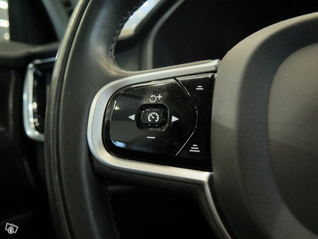 VOLVO V90 7