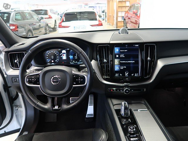 VOLVO XC60 17