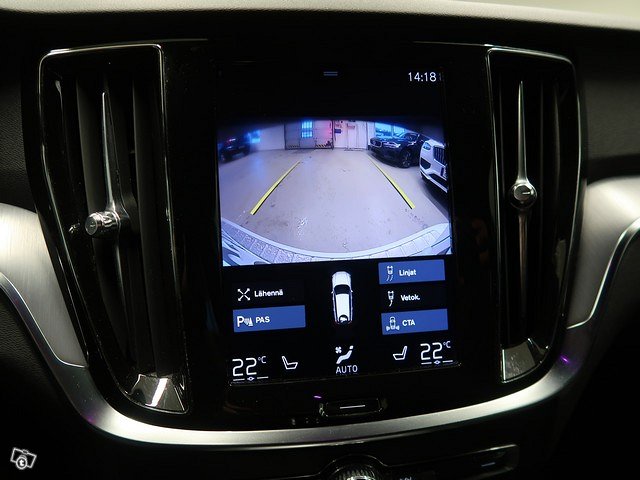 VOLVO V60 14