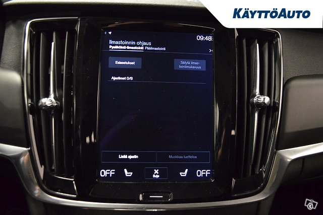 VOLVO V90 19