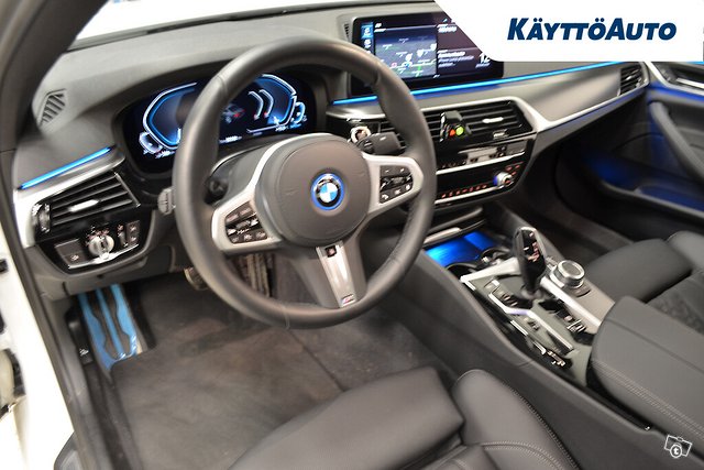 BMW 530e 19