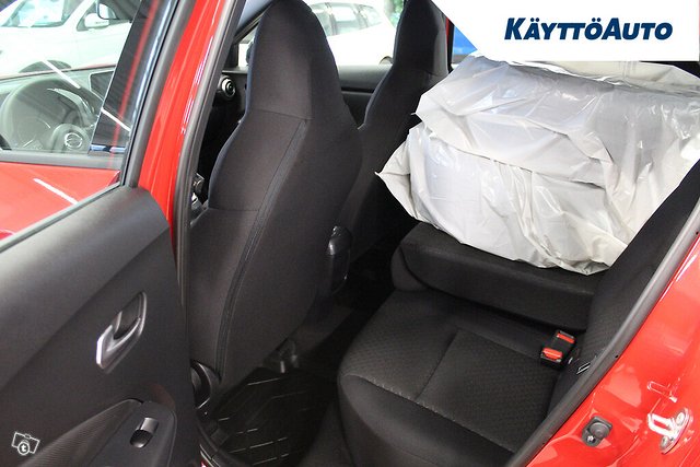 NISSAN JUKE 6