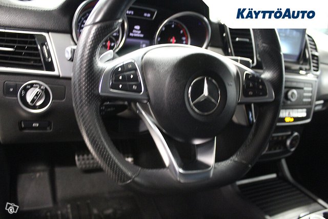 MERCEDES-BENZ GLE 7