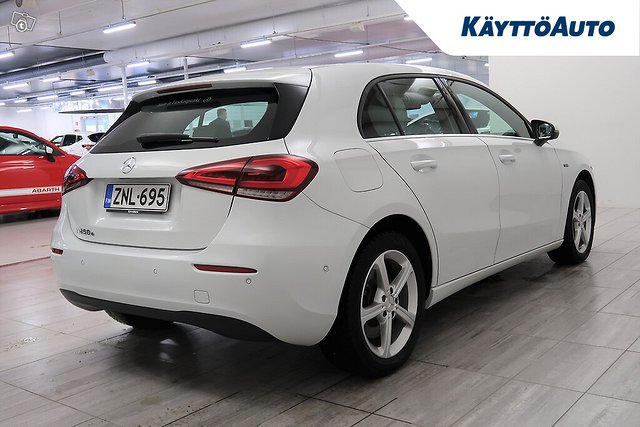 MERCEDES-BENZ A 3