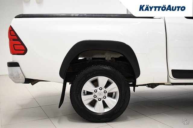 TOYOTA Hilux 19