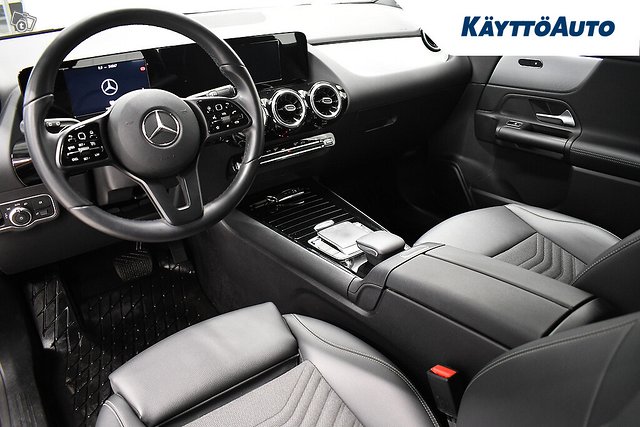 MERCEDES-BENZ GLA 7