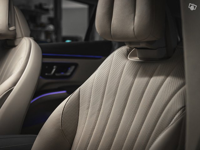 Mercedes-Benz EQS 10