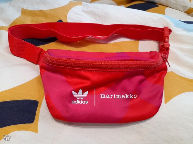 Adidas x Marimekko vyölaukku, L...