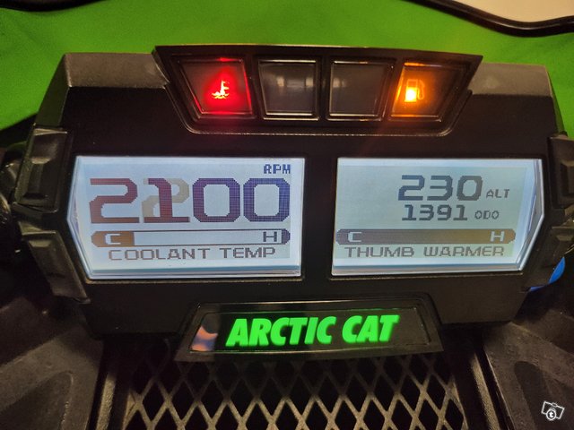 Arctic Cat M6000 ES 141" -19 1391 KM 9