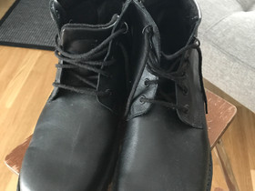Pomar, Goretex, koko 45, Vaatteet ja kengät, Naantali, Tori.fi Pomar, Goretex, koko 45, Vaatteet ja kengät, Naantali, Tori.fi