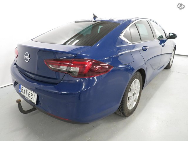 Opel Insignia 5