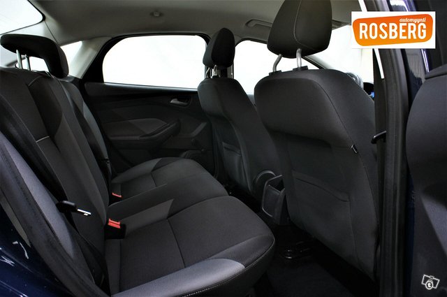 Ford Focus 6