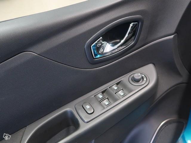 RENAULT Captur 11