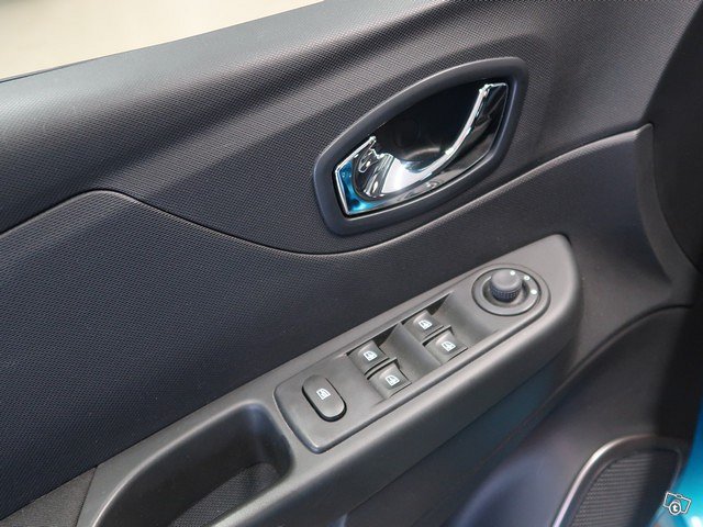 RENAULT Captur 12