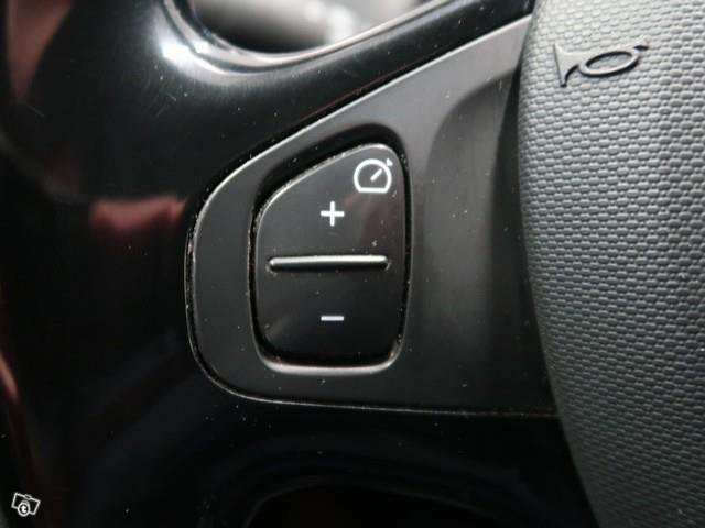 RENAULT Captur 18