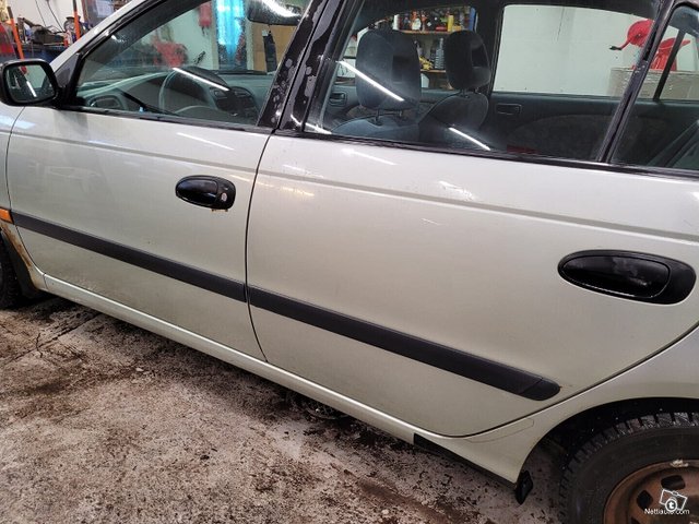 Toyota Avensis 8