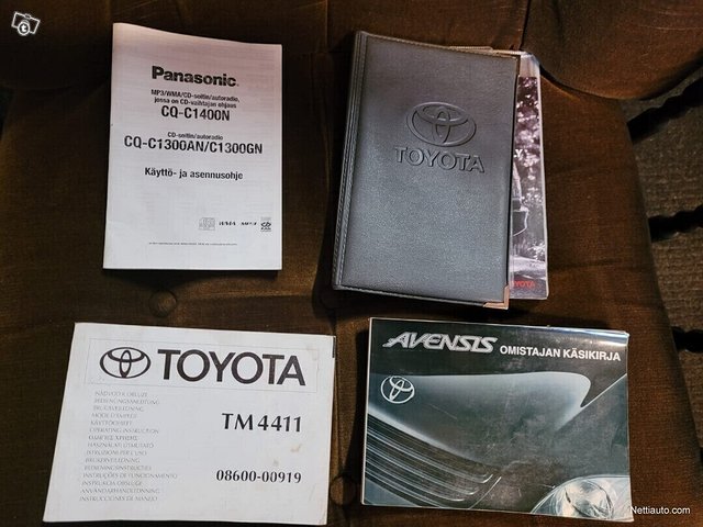 Toyota Avensis 23