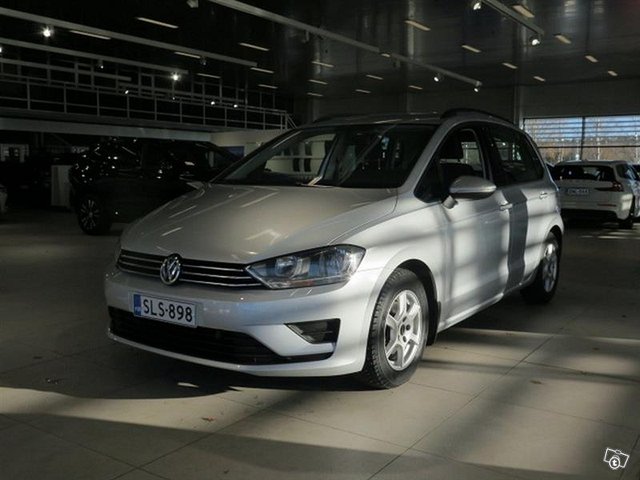 VOLKSWAGEN Golf Sportsvan