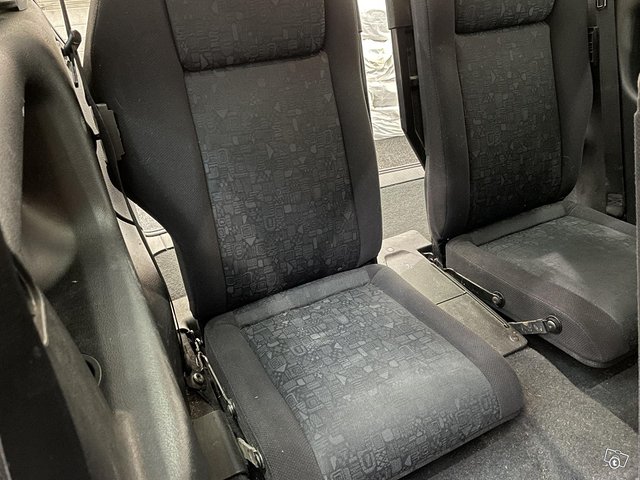 Opel Zafira 12