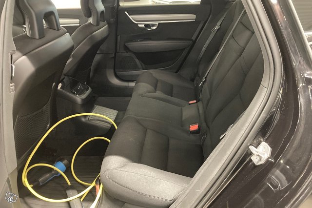 Volvo V90 12