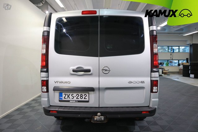 Opel Vivaro 9